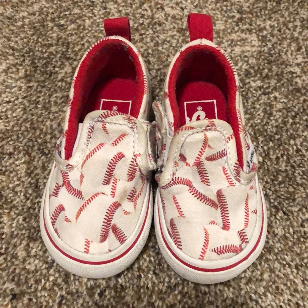 Boys baseball theme Vans Velcro slip on size 4